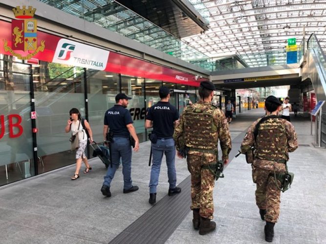 Finalmente L'Esercito In Barriera Di Milano - Il Torinese